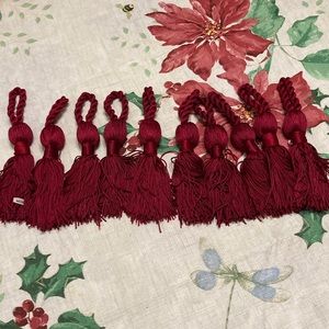 Maroon napkin tassels. Set of 10